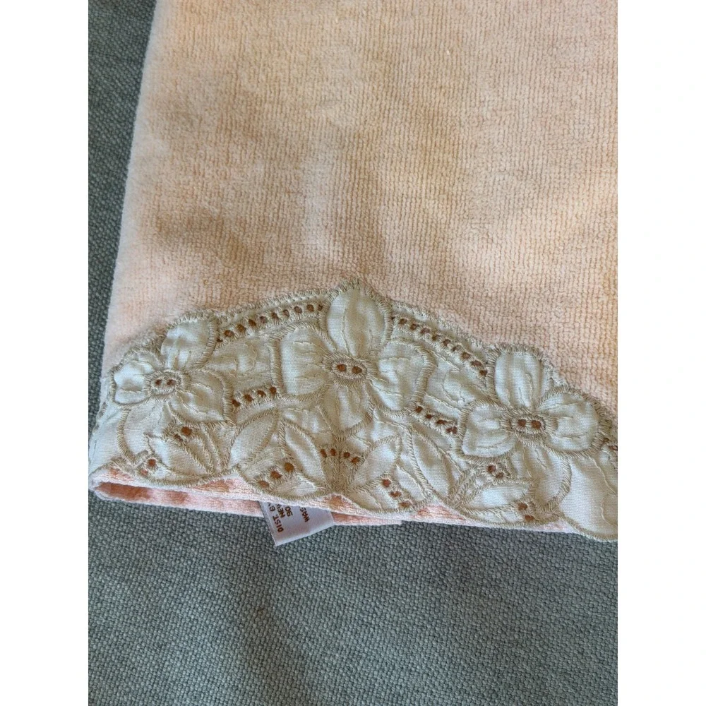 Set of 3 Vintage Avanti Peach Lace Trim Towels Romantic Cottage Bath Decor 30x16